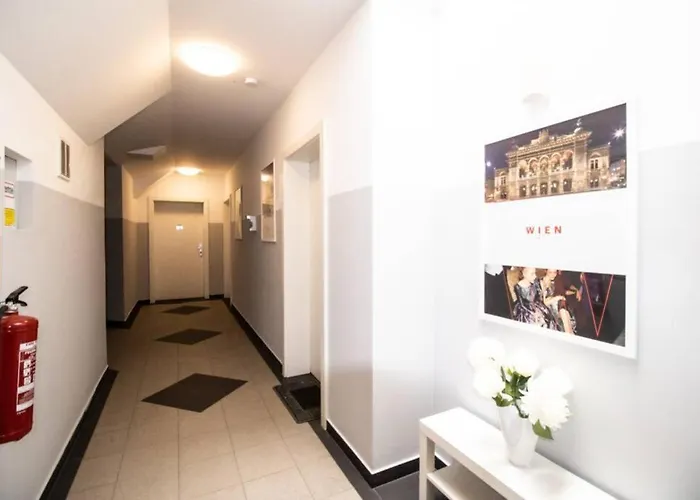 Apartman Sunny Penthouse With Balcony L T47 *