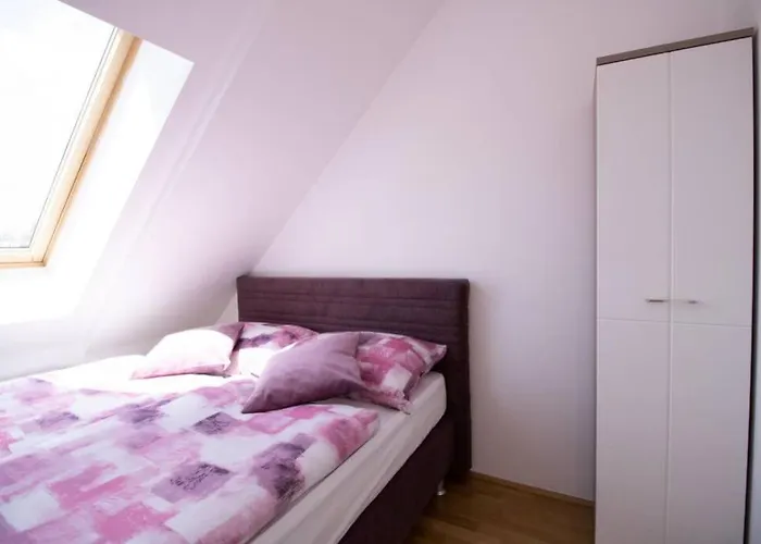 Apartman Sunny Penthouse With Balcony L T47 Bécs