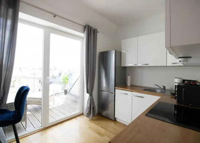Apartman Sunny Penthouse With Balcony L T47 Bécs